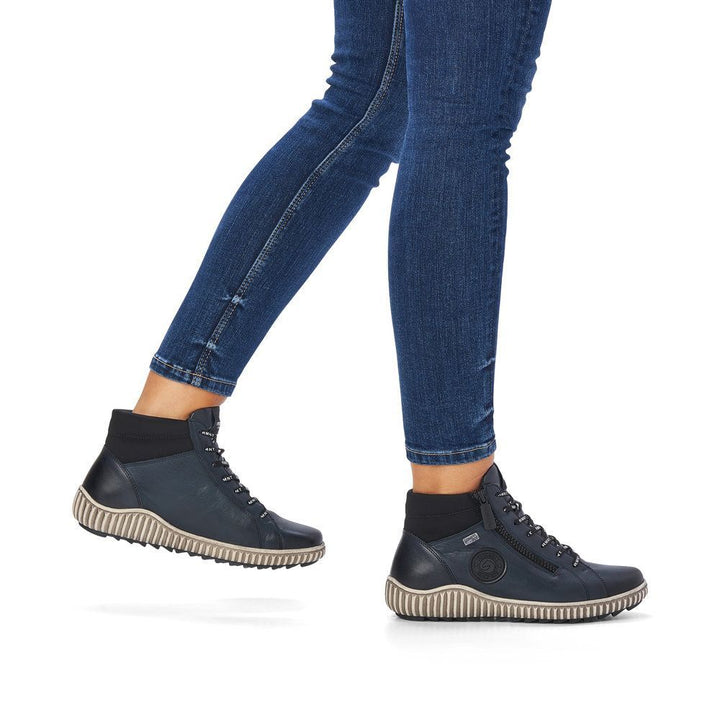 Remonte - R8272-14- Marine